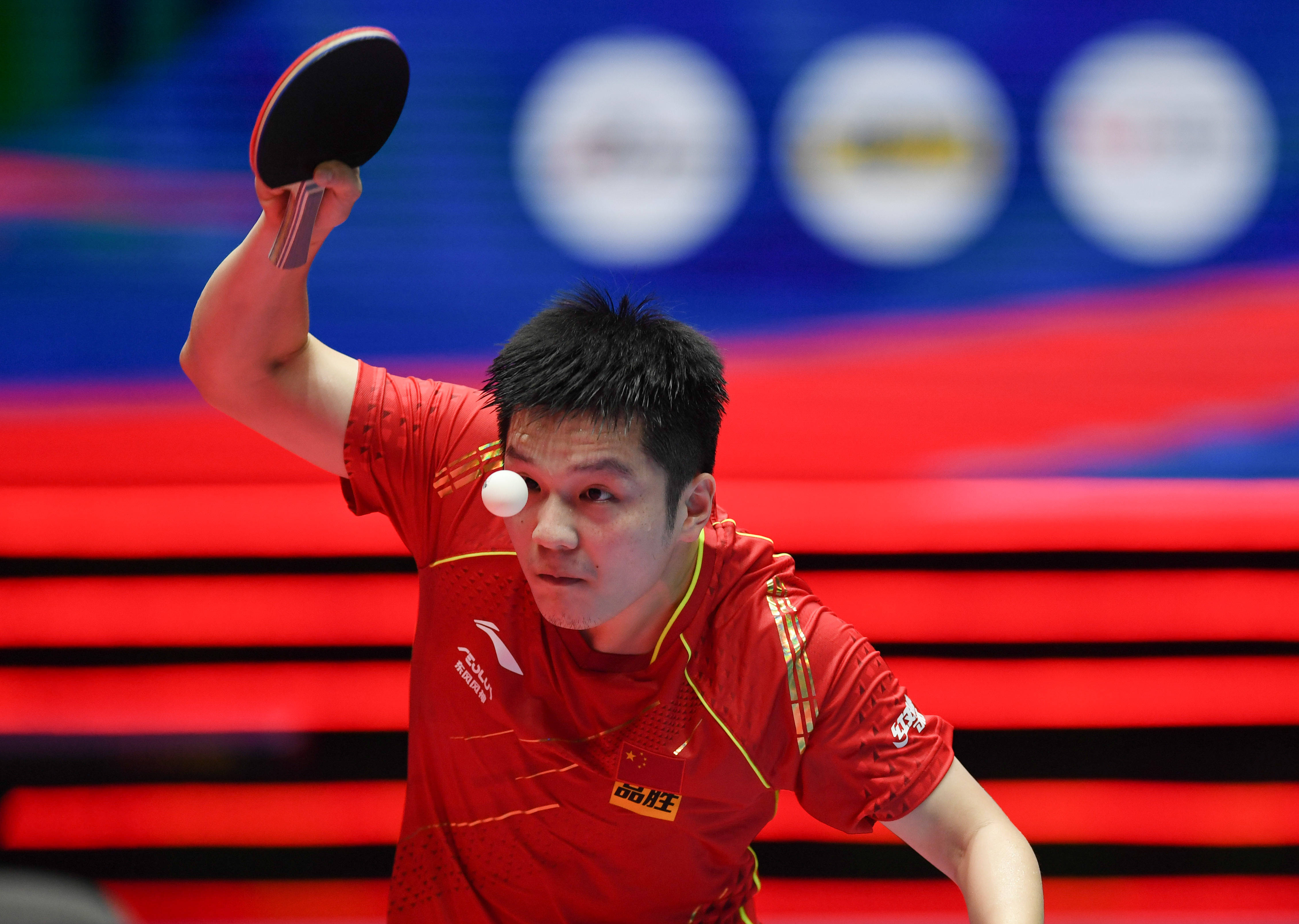 初吸引了众 初吸引了众