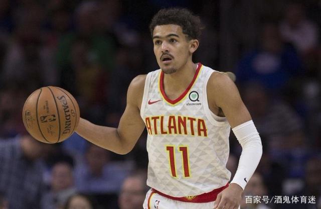 足球比赛中 足球比赛中